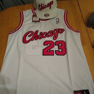 Michael Jordan jersey with hat